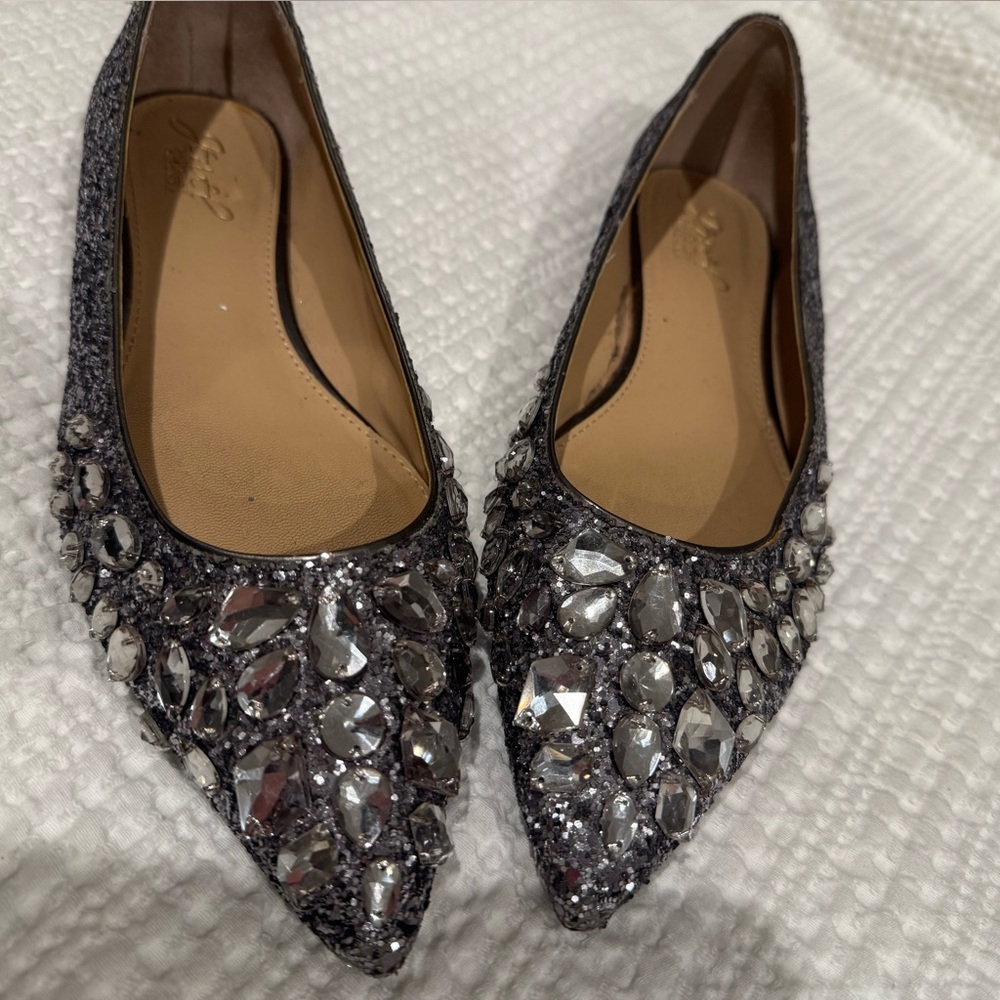Jewel badgley mischka flat shoes